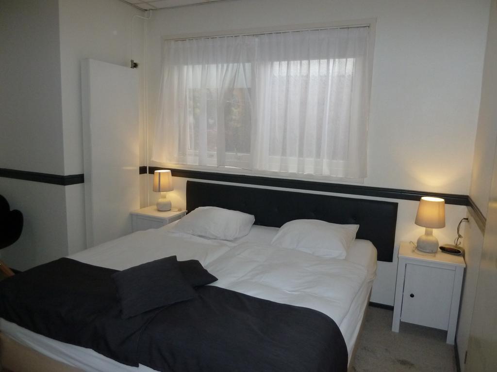 Hotel Centraal هرلينجن المظهر الخارجي الصورة